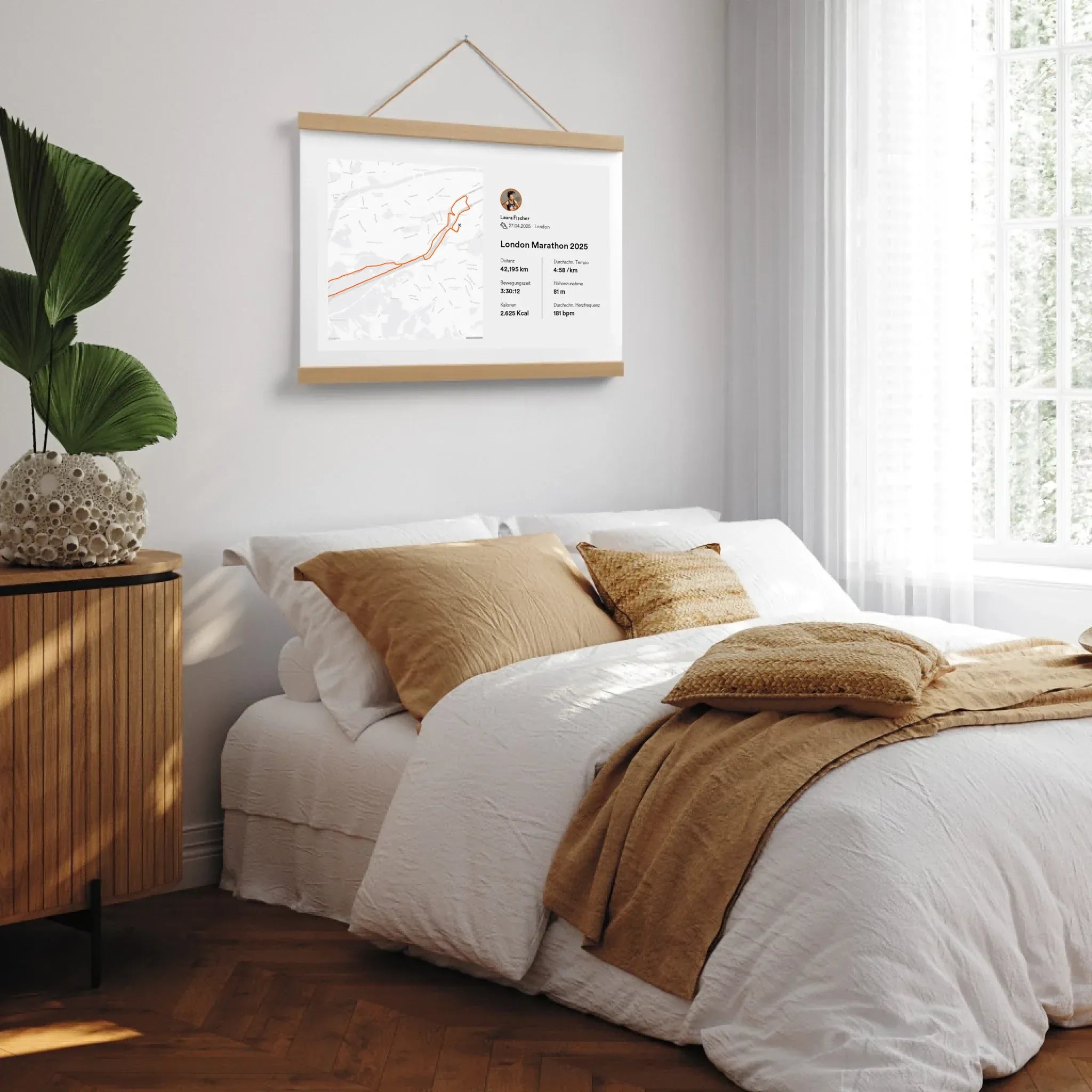 Poster-Holzleiste-MockUp-Schlafzimmer