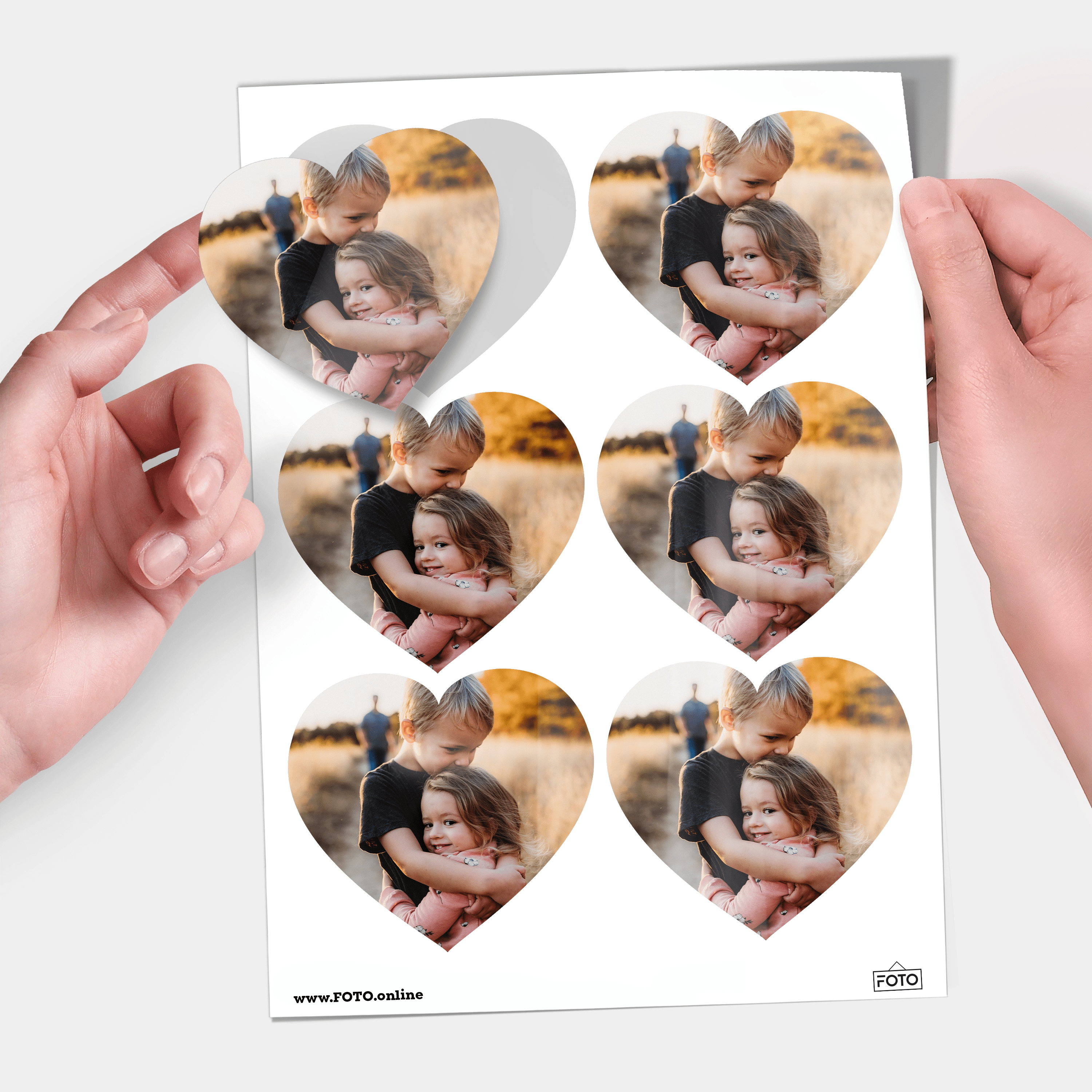 Selbstklebende Fotosticker: rund, eckig & Herzform - Foto 6er Stickerbogen-Herz (Sticker ca. 6 x 6 cm) / glänzend von FOTO.online