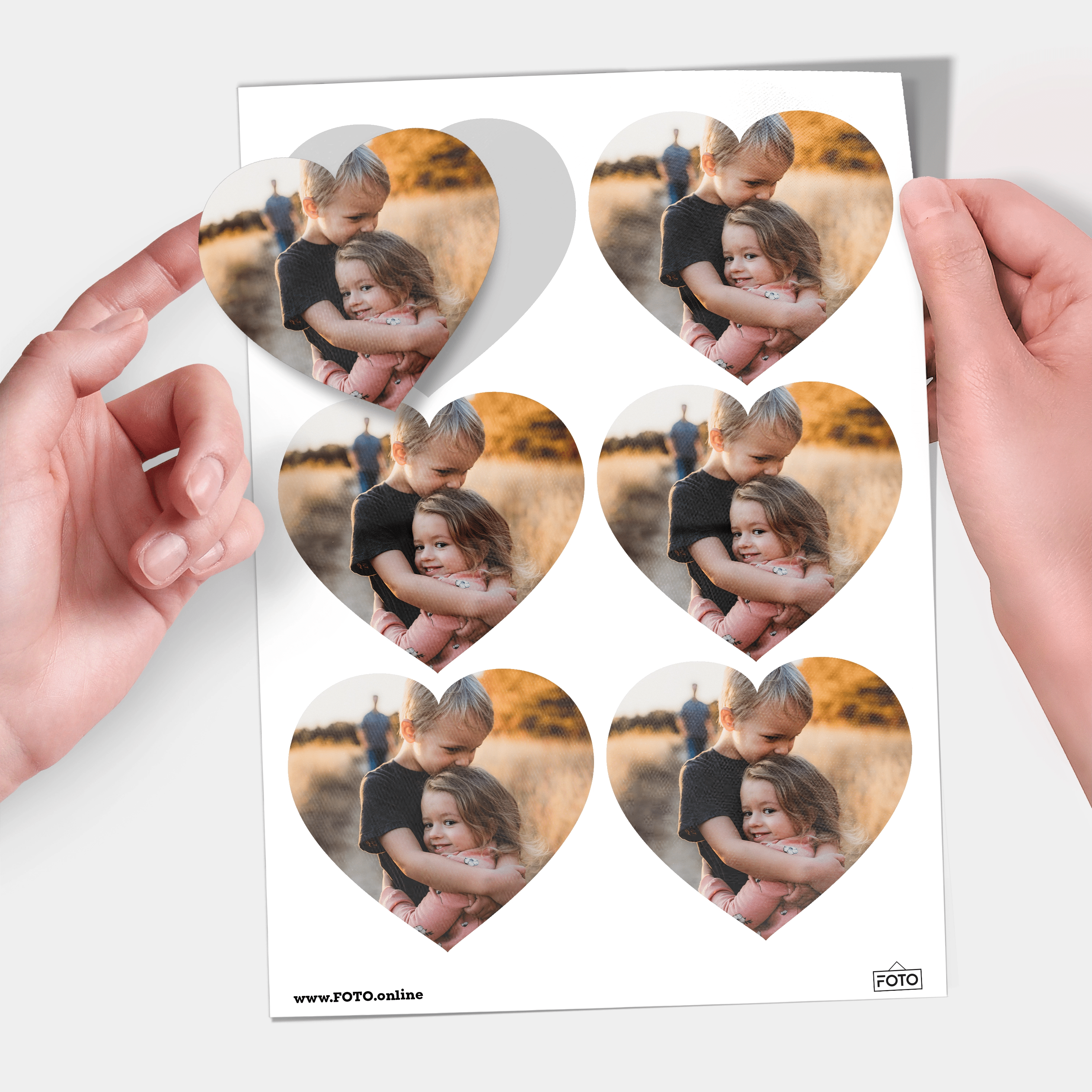Selbstklebende Fotosticker: rund, eckig & Herzform - Foto 6er Stickerbogen-Herz (Sticker ca. 6 x 6 cm) / silk von FOTO.online
