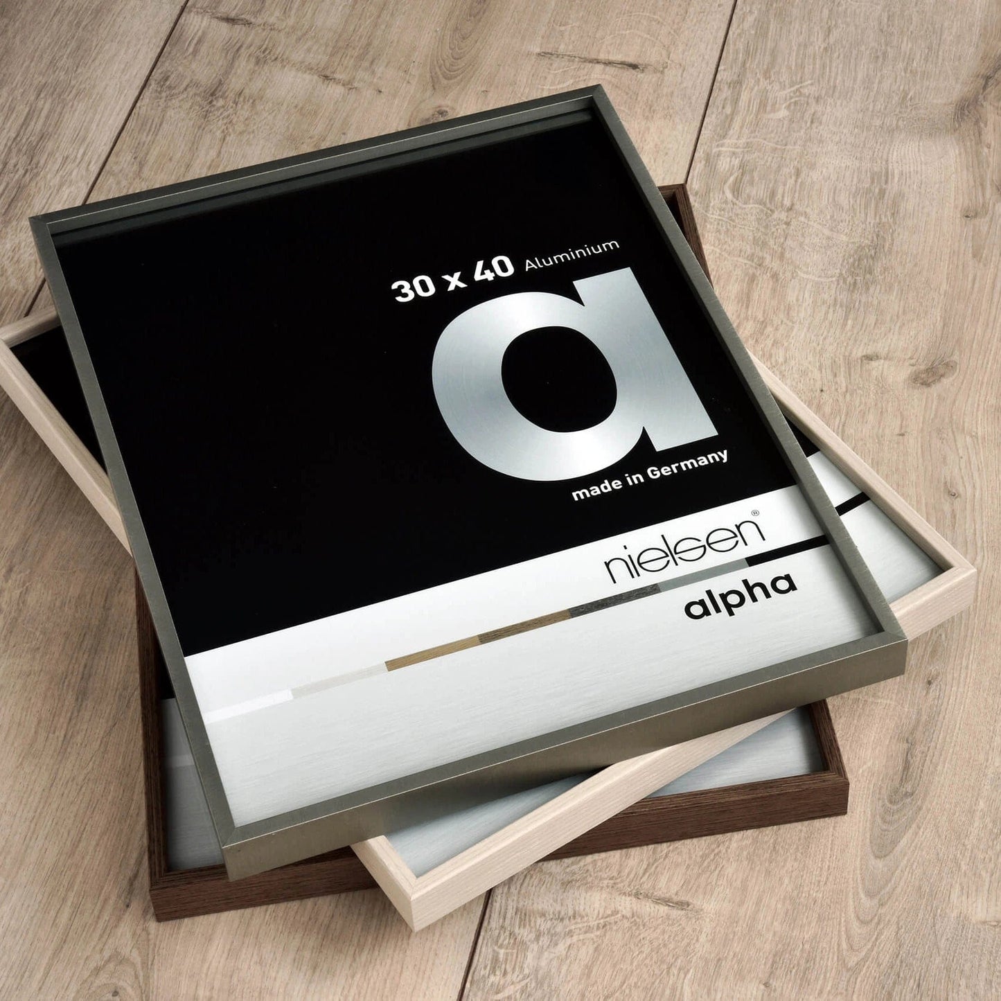 Nielsen Alpha – Aluminium Wechselrahmen - von FOTO.online