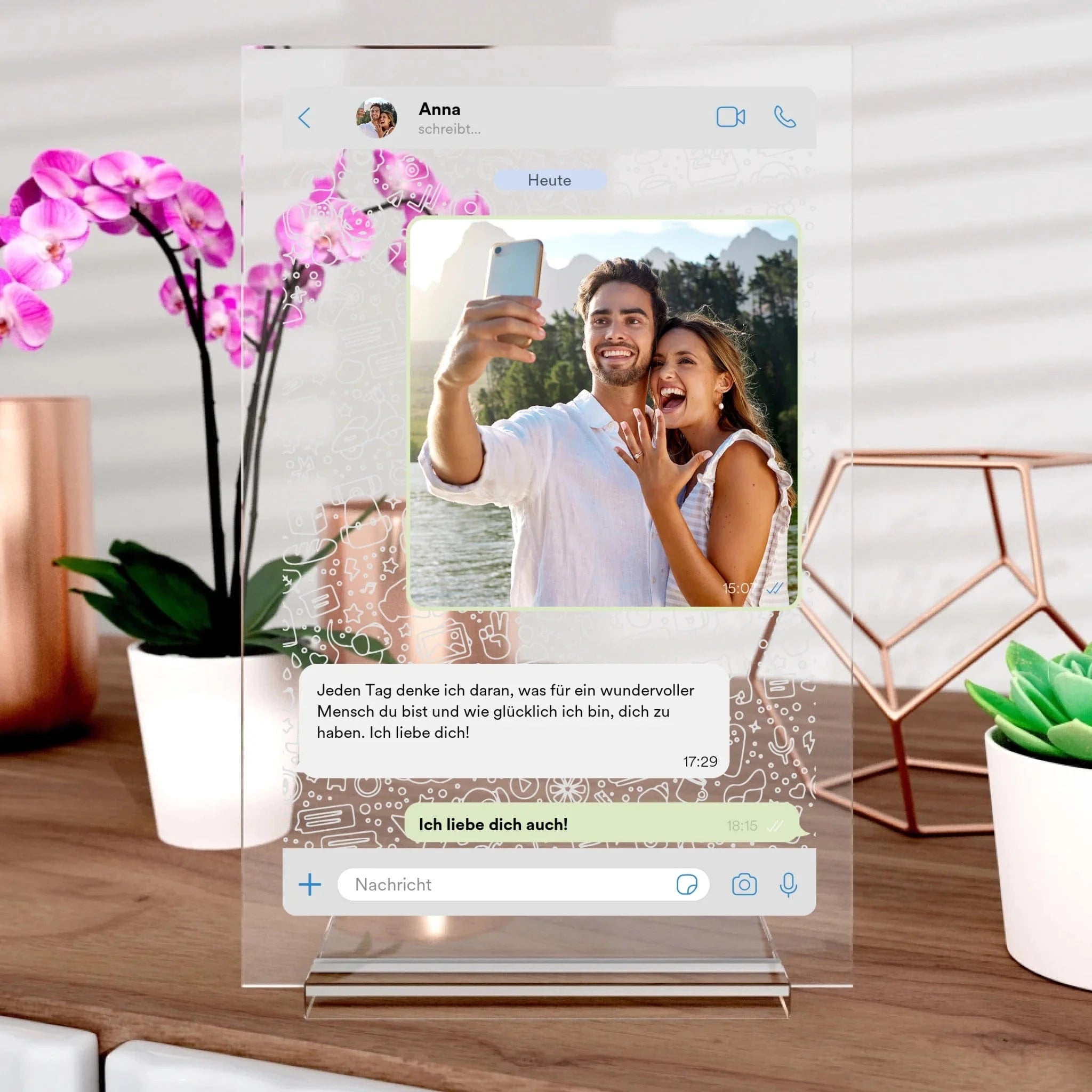 Personalisierte Messenger-Nachricht aus Glas - Aufsteller von Schmidt Digitaldruck GmbH