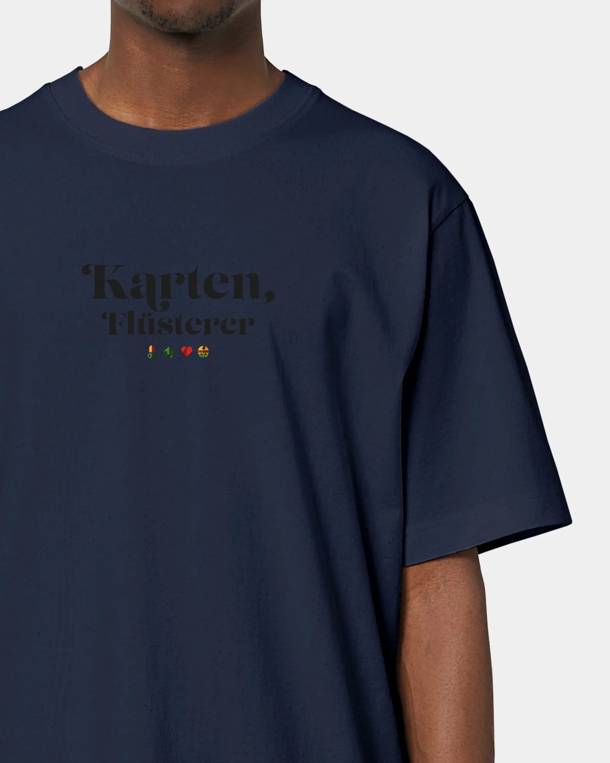 Personalisiertes T-Shirt "Karten Flüsterer" - Textil Oversized / French Navy / XXS von Schmidt Digitaldruck GmbH