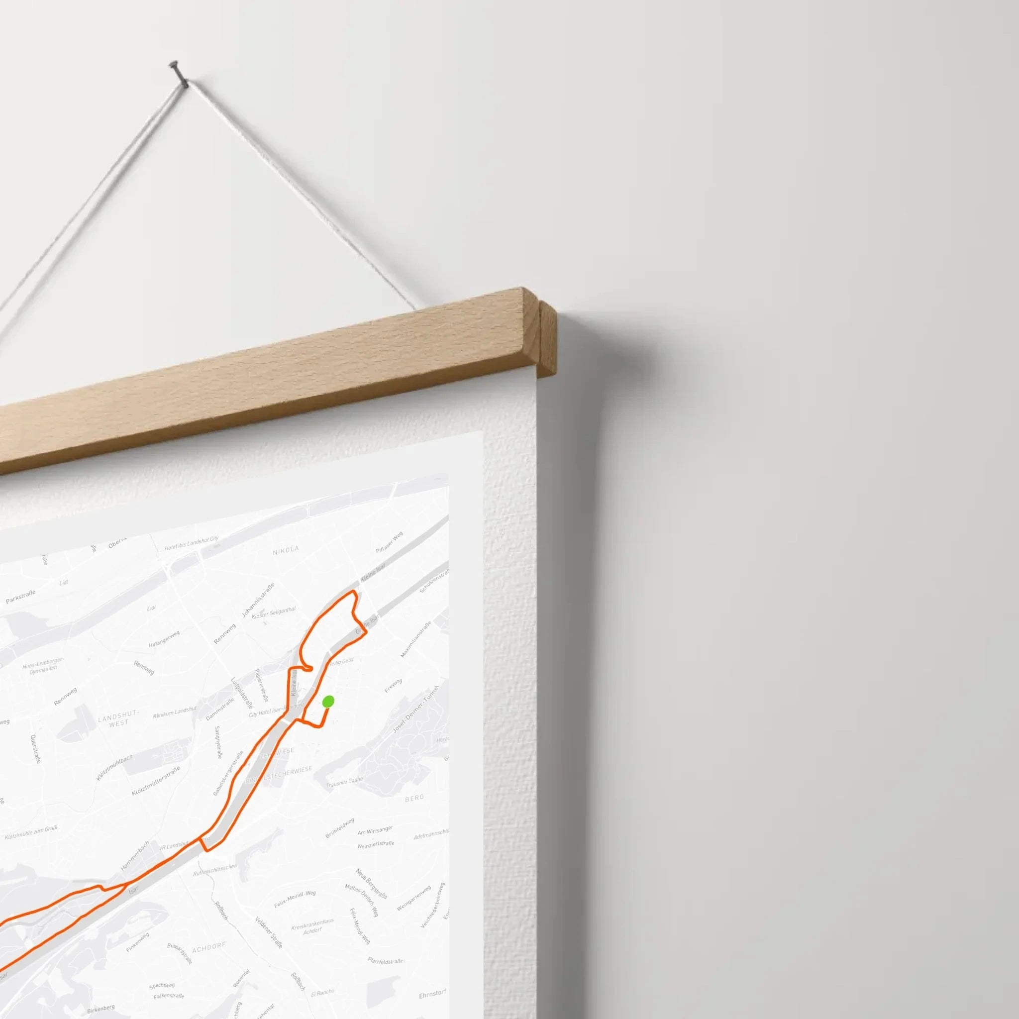 Poster-Holzleiste-MockUp-CloseUp