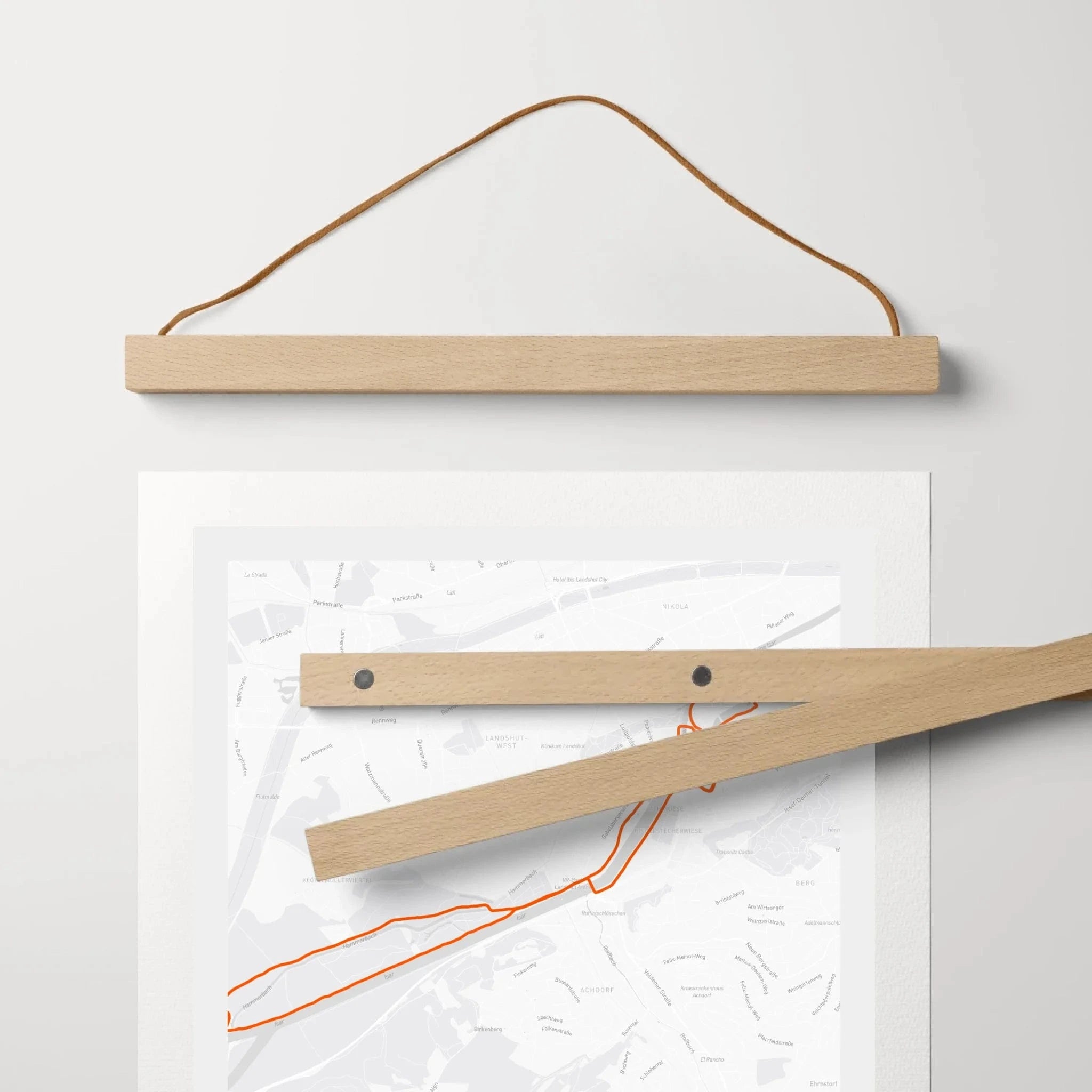 Poster-Holzleiste-MockUp-CloseUp-Holz