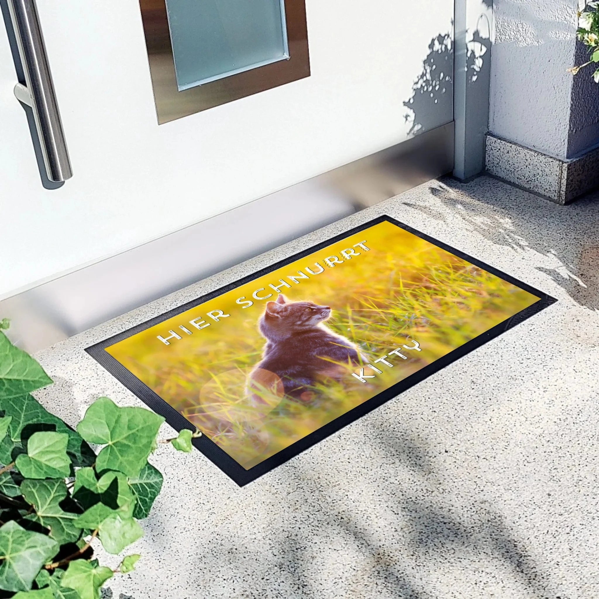 Fußmatte "Hier schnurrt..." - Fußmatte von Schmidt Digitaldruck GmbH