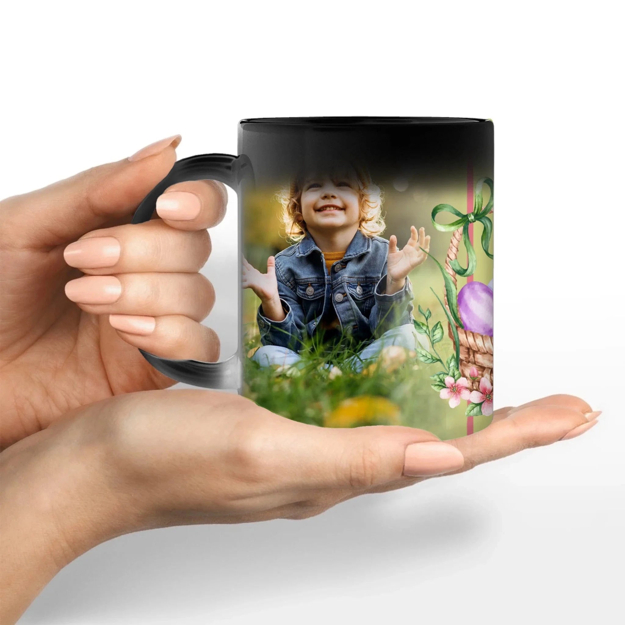 Fototasse "Osterkorb" - Tasse Keramik-Zaubertasse / Schwarz / 330 ml von Schmidt Digitaldruck GmbH